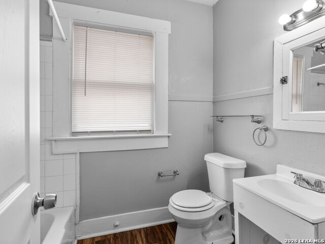 Image 16 of 31 For 215 And 219 Paschal St