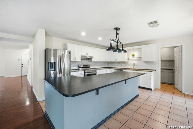 Image 16 of 37 For 11438 Lima  