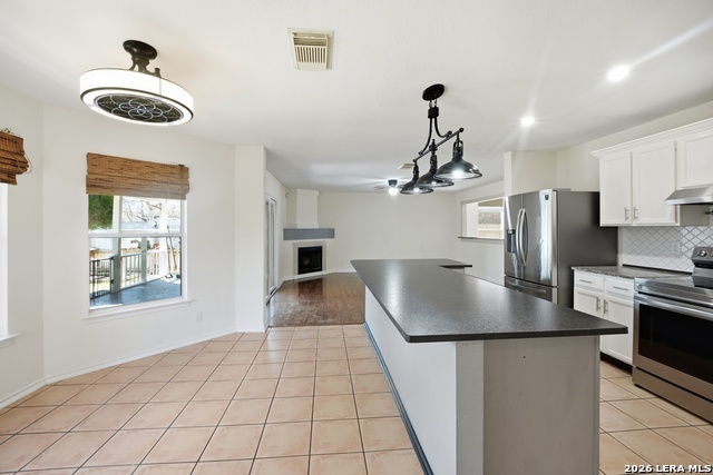 Image 17 of 37 For 11438 Lima  