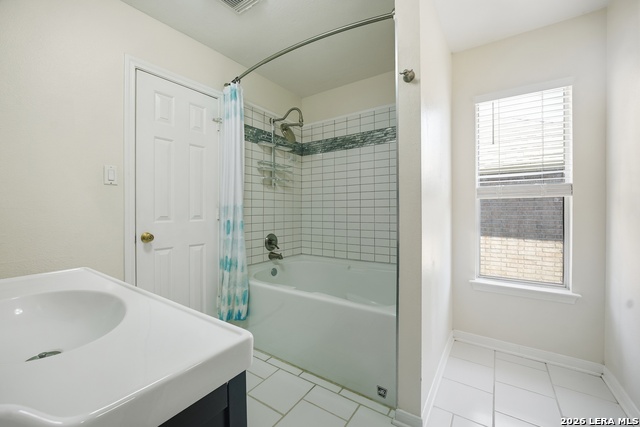 Image 25 of 37 For 11438 Lima  