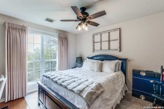 Image 17 of 25 For 1325 Black Oak Dr