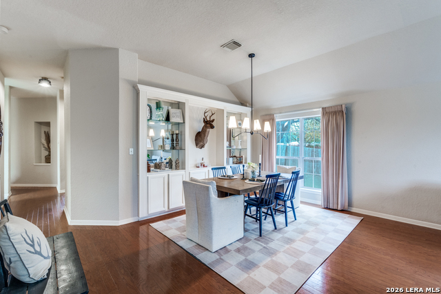 Image 4 of 25 For 1325 Black Oak Dr