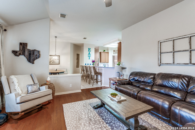 Image 5 of 25 For 1325 Black Oak Dr