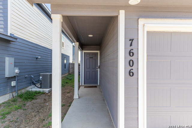 Image 4 of 30 For 7606 Chancery Gate