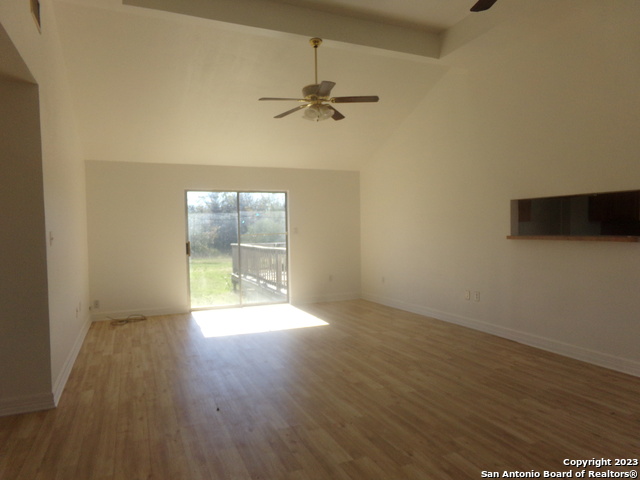 Image 14 of 34 For 10340 Fowler