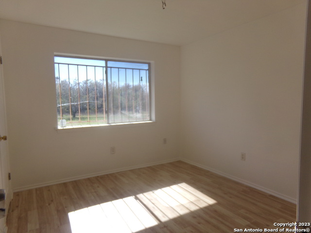 Image 20 of 34 For 10340 Fowler