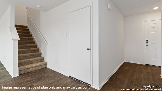 Image 3 of 50 For 5011 Gecko  