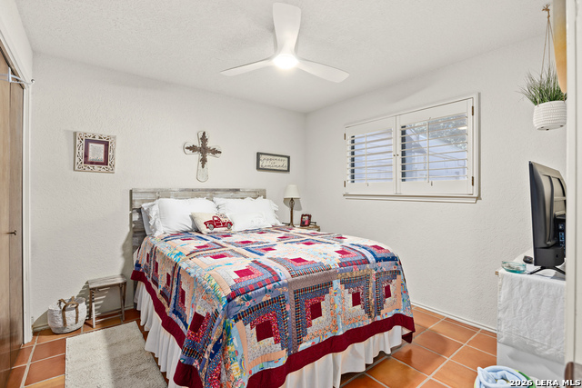 Listing photo id 17 for 2329 Rock Creek