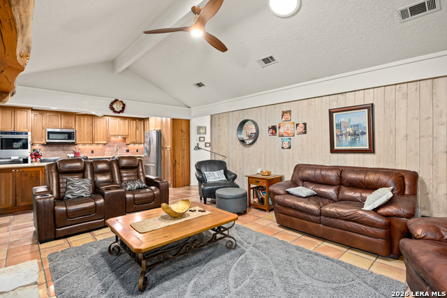 Listing photo id 7 for 2329 Rock Creek