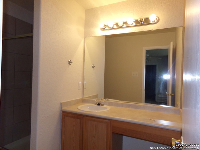 Image 14 of 17 For 9131 Laguna  