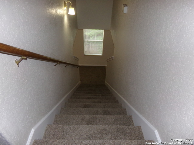 Image 5 of 17 For 9131 Laguna  