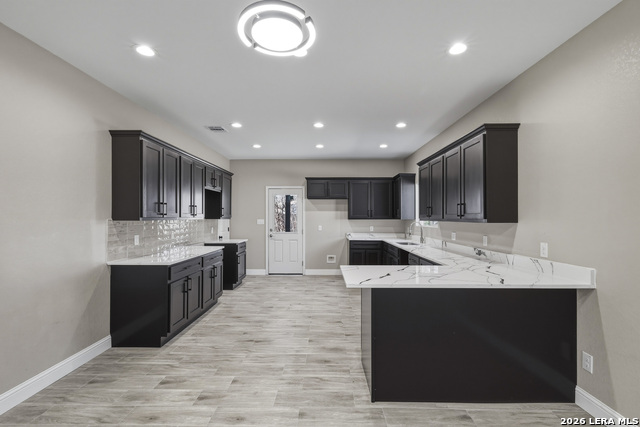 Image 7 of 22 For 4903 Frostwood