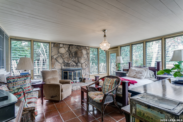 Image 4 of 12 For 231 Sunset E