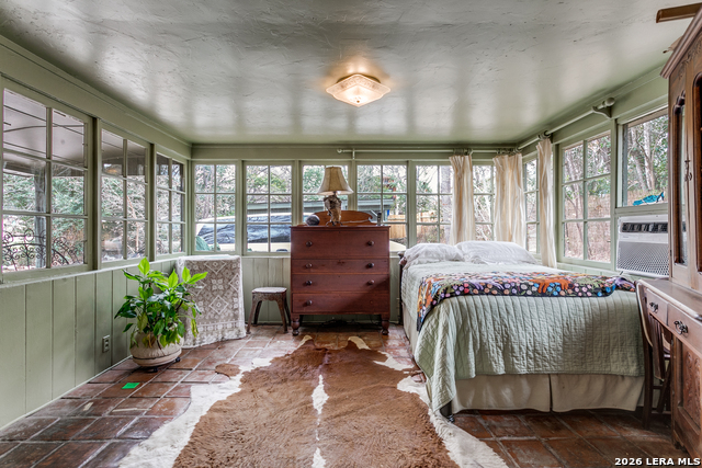 Image 9 of 12 For 231 Sunset E