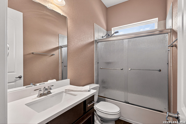 Image 27 of 36 For 13157 Hallie Chase