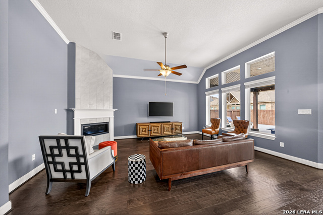 Image 6 of 36 For 13157 Hallie Chase