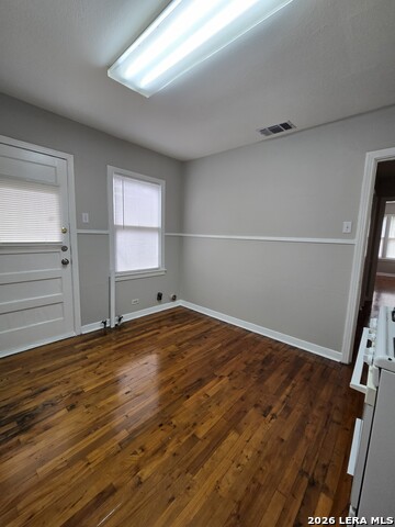 Image 7 of 10 For 1339 Hollywood W