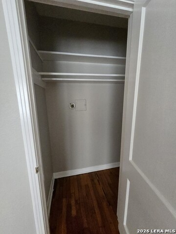 Image 9 of 10 For 1339 Hollywood W