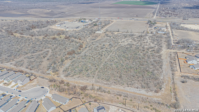 Image 11 of 40 For 13898 Us Highway 90 W