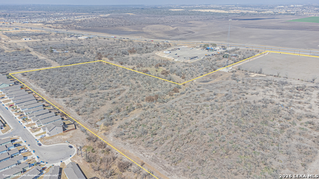 Image 9 of 40 For 13898 Us Highway 90 W