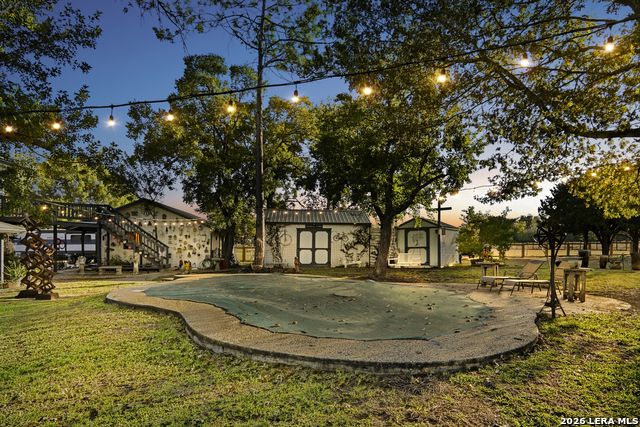 Image 33 of 40 For 28515 Saxet  