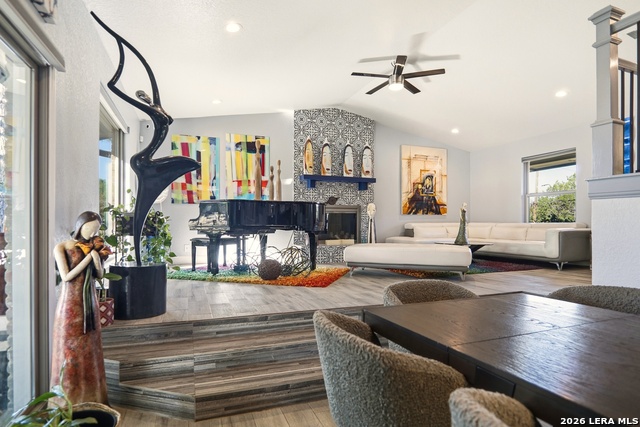 Image 6 of 40 For 28515 Saxet  