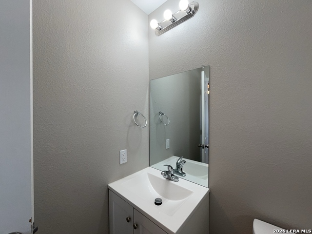 Image 23 of 32 For 8905 Seacliff St