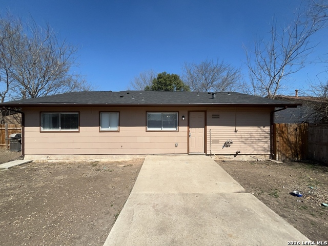 Image 26 of 32 For 8905 Seacliff St