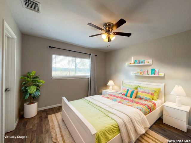 Image 5 of 32 For 8905 Seacliff St