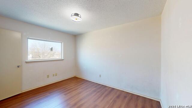 Image 22 of 27 For 10127 Sunset Pl