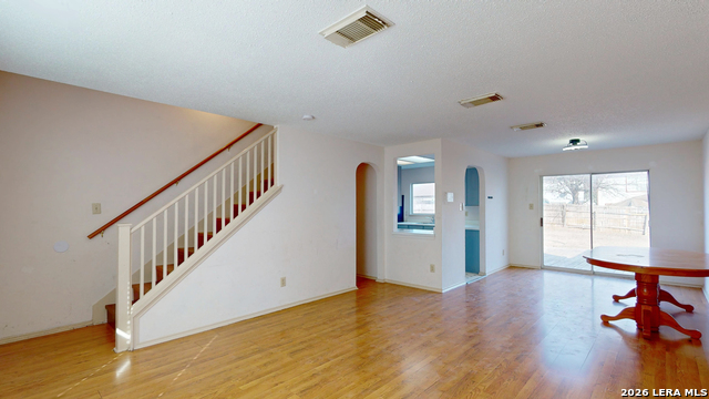 Image 4 of 27 For 10127 Sunset Pl