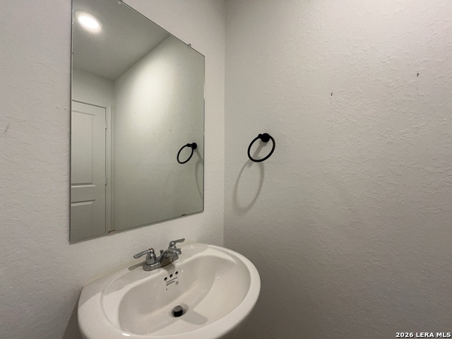 Image 28 of 38 For 7630 Aston Cross