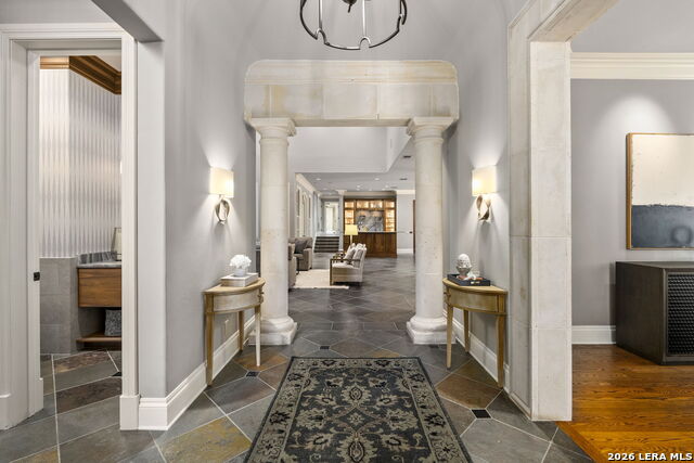 Image 10 of 62 For 829 Contour Drive