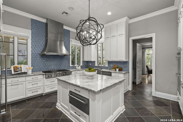 Image 20 of 62 For 829 Contour Drive