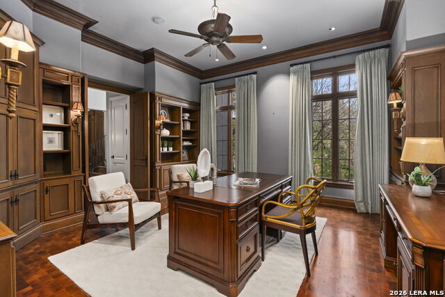 Image 29 of 62 For 829 Contour Drive