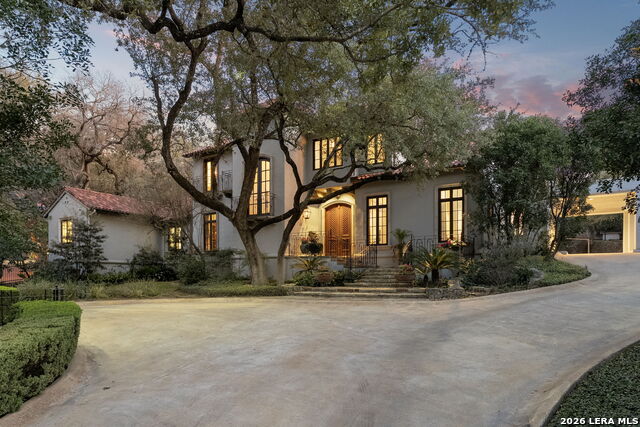 Image 5 of 62 For 829 Contour Drive