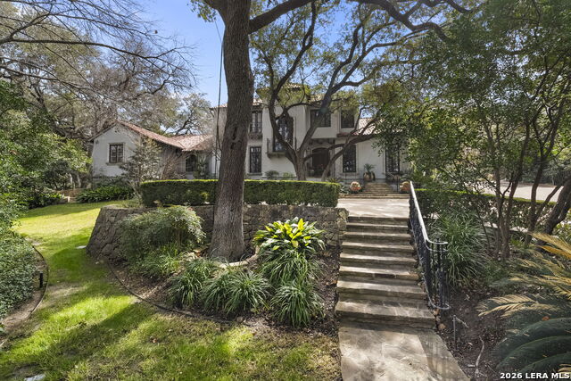 Image 6 of 62 For 829 Contour Drive