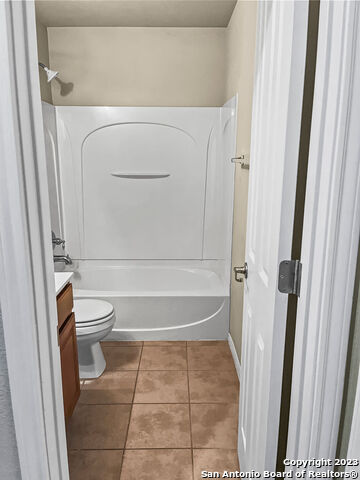 Image 5 of 24 For 610 Point Spring