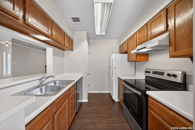 Image 14 of 27 For 4212 Medical Dr  1503