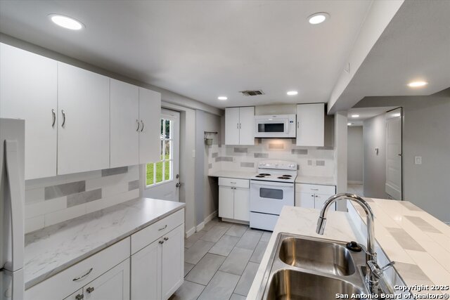 Image 12 of 32 For 4434 Mountain Pass