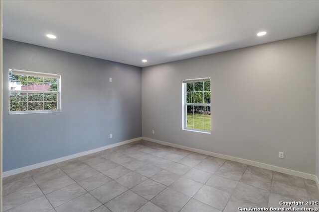 Image 13 of 32 For 4434 Mountain Pass