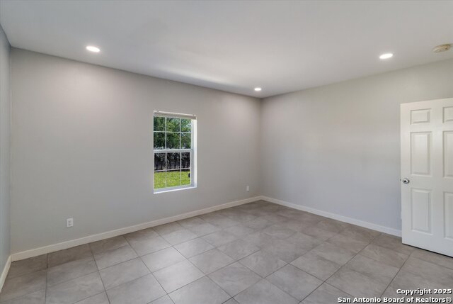 Image 16 of 32 For 4434 Mountain Pass