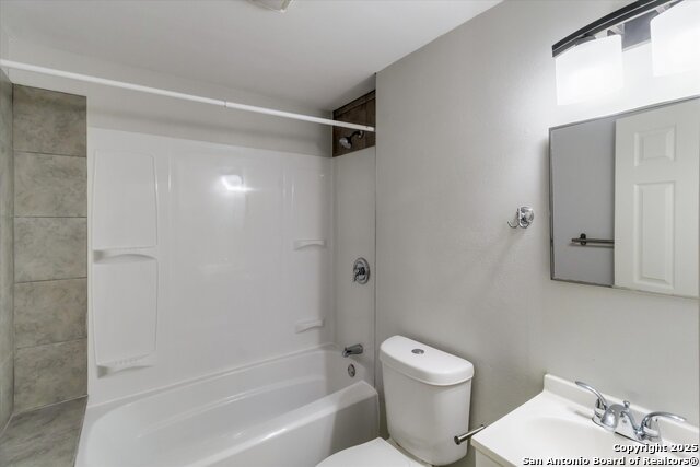 Image 24 of 32 For 4434 Mountain Pass