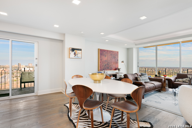 Image 11 of 67 For 700 Hildebrand E Apt 1301