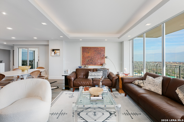 Image 15 of 67 For 700 Hildebrand E Apt 1301