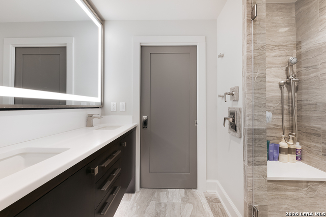 Image 31 of 67 For 700 Hildebrand E Apt 1301