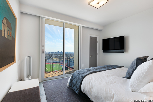 Image 33 of 67 For 700 Hildebrand E Apt 1301