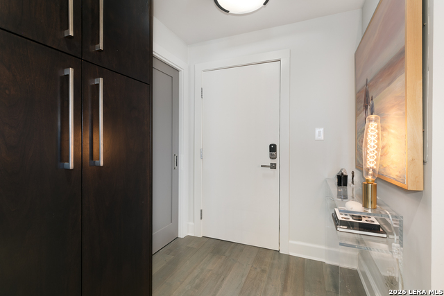 Image 41 of 67 For 700 Hildebrand E Apt 1301