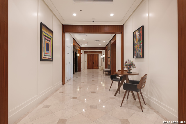 Image 47 of 67 For 700 Hildebrand E Apt 1301