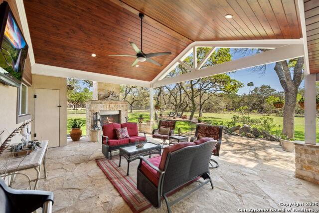 Image 25 of 52 For 8110 Park Lane